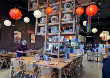 Chicago Ramen Opens in Mundelein, IL