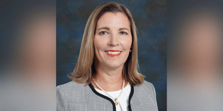 Photo of superintendent Denise Herrmann in Libertyville