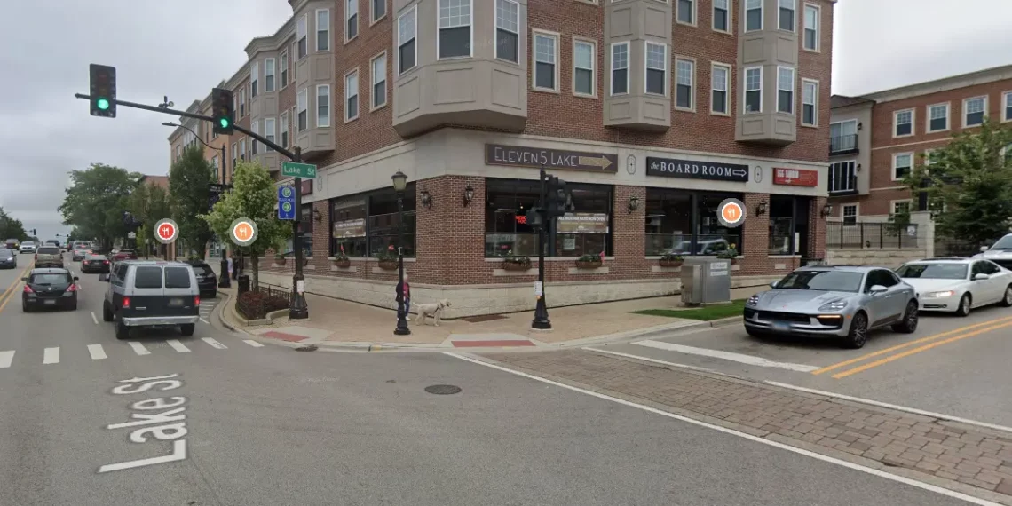 Location of the movie being shot in downtown libertyville